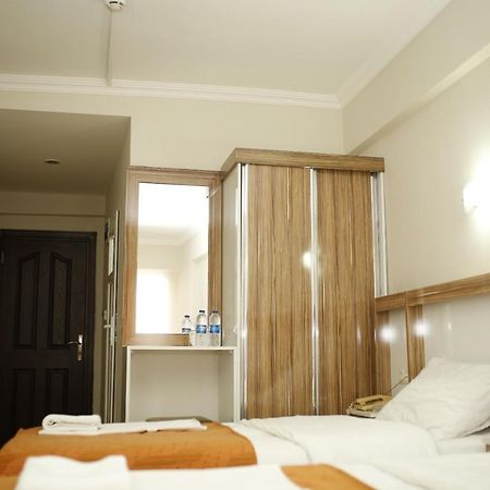Oezhan Hotel Antalya Exterior foto